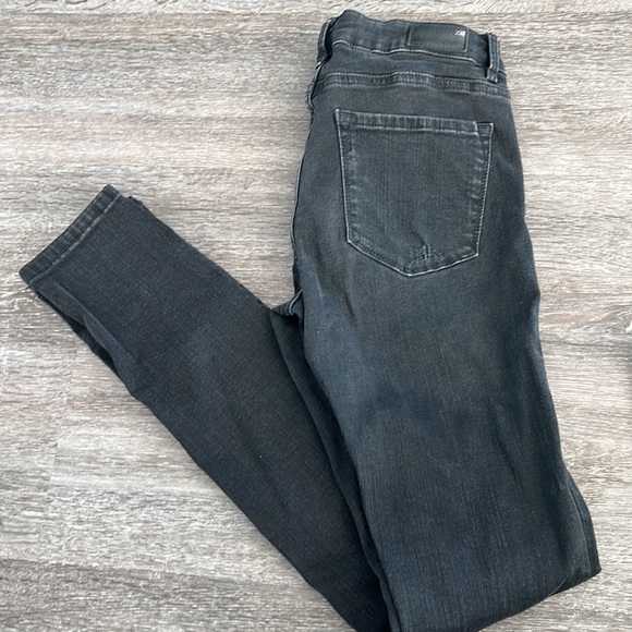 Zara Slim Distressed Black Skinny Midrise - Picture 6 of 7